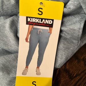 New Kirkland Signature lightweight joggers - size women's small, blue